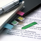 BANDERITAS ADHESIVAS TAPE FLAGS 1.5 CM X 5 CM 5 COLORES NEON 500 UN